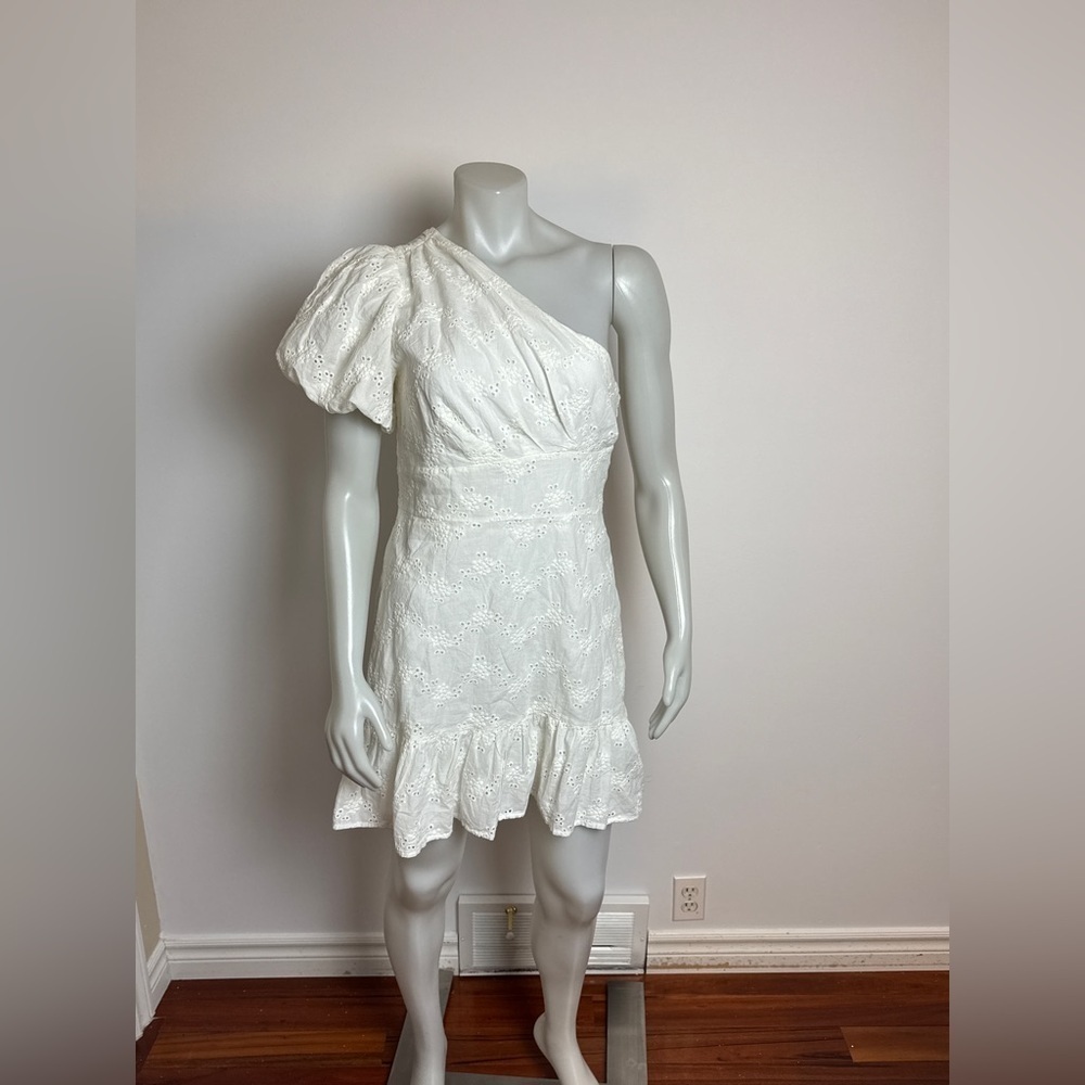 NWT - Urban Outfitters Claire Ruffle One-shoulder Mini Dress in White Eyelet. - Picture 5 of 8